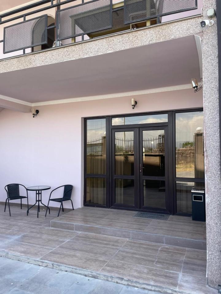 Decca Hotel Erevan Exterior foto